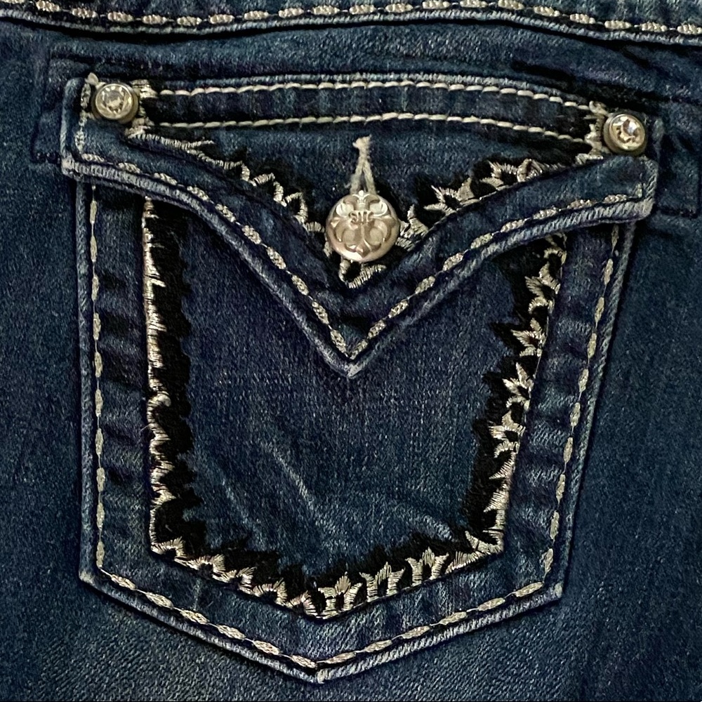 Miss Me Jean - Picture 3 of 3